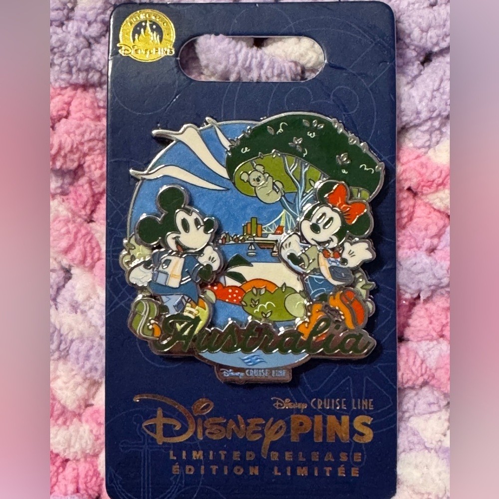 Disney Cruise Line Australia Pin - Blue, Green, Red